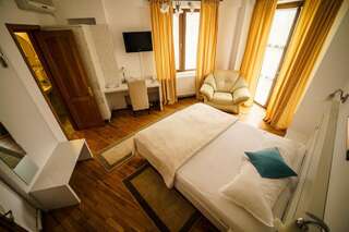 Отель Vila Belvedere Галац Улучшенный номер с кроватью размера «king-size»-4